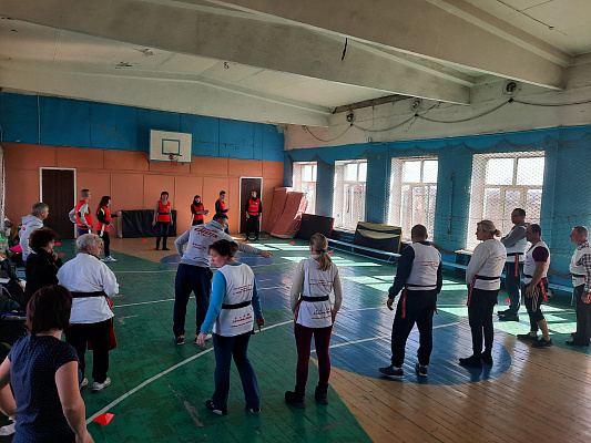 Специалисты Ассоциации «Ростсельмаш – лига» обучили игре в тэг-регби преподавателей физической культуры г. Мариуполь 