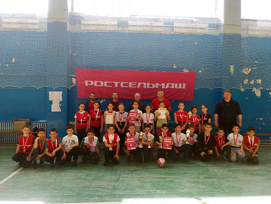 Муниципальный этап соревнований по тэг-регби в Мартыновском районе